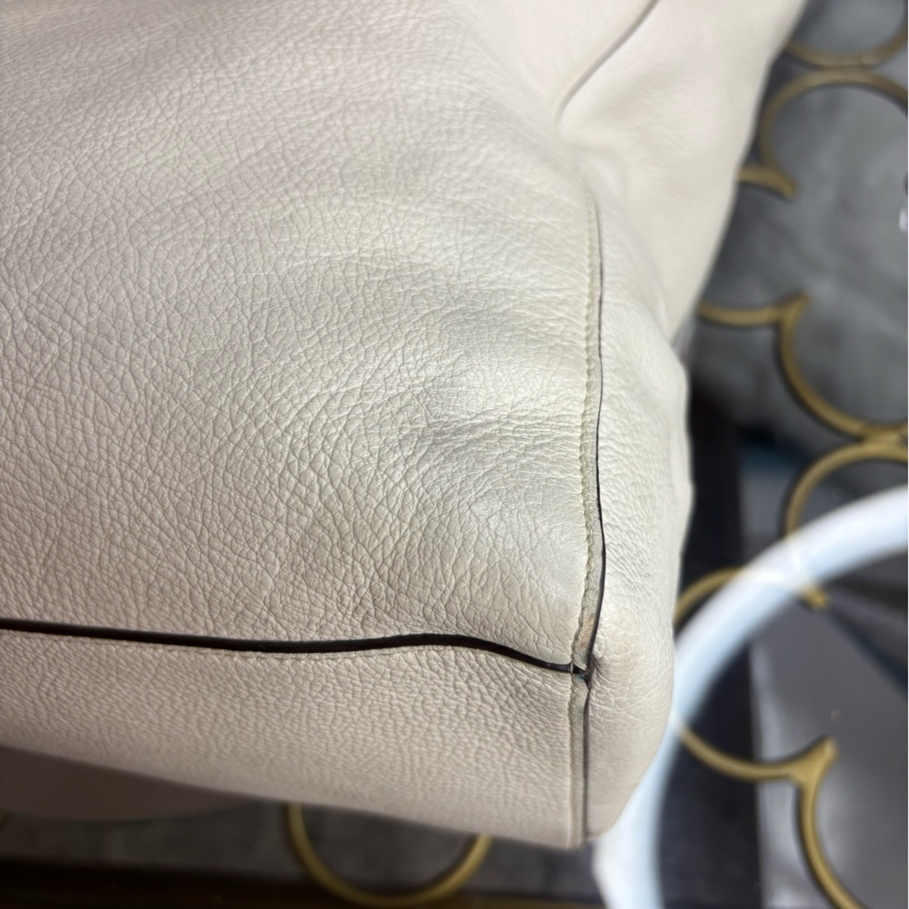 Coach 2017 Pebble Leather Town Tote in the color Chalk EUC - Picture 15 of 17